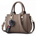 sac besace à main bandoulière avec broderie
