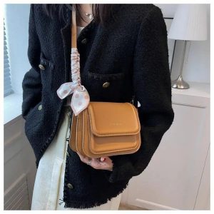 sac besace à main bandoulière cuir tendance simple chic