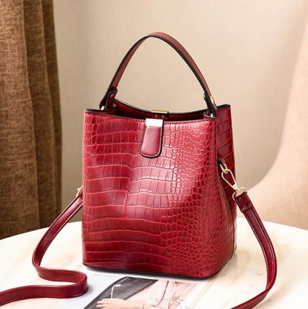 sac en cuir crocodile design intemporel