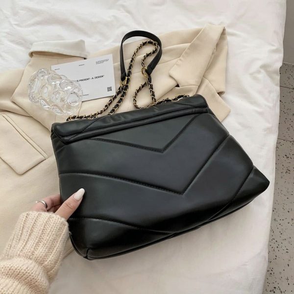 sac à main tendance avec rabat et chaîne