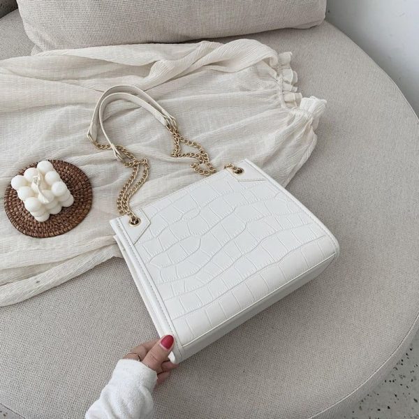 sac en cuir crocodile carré avec bandoulière